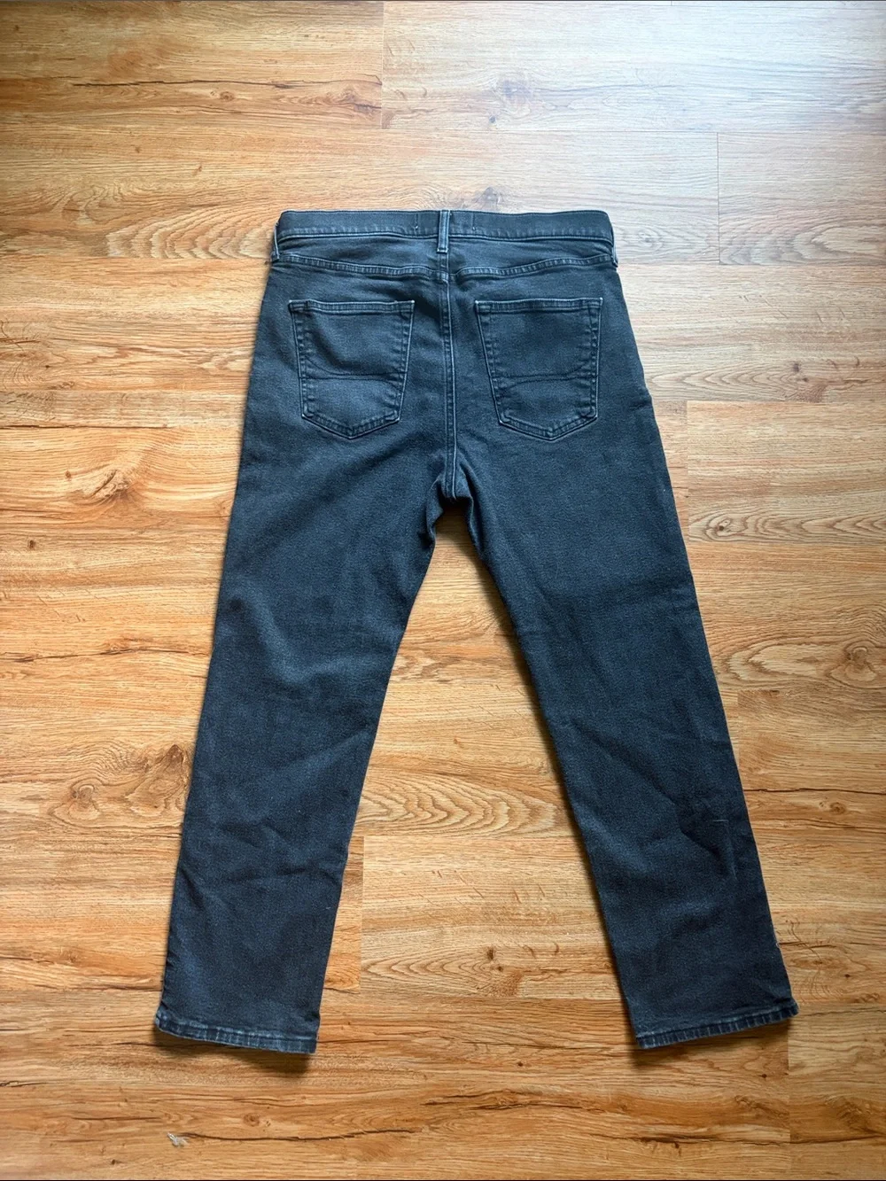 Hollister Men's Black Slim Straight Denim Jeans